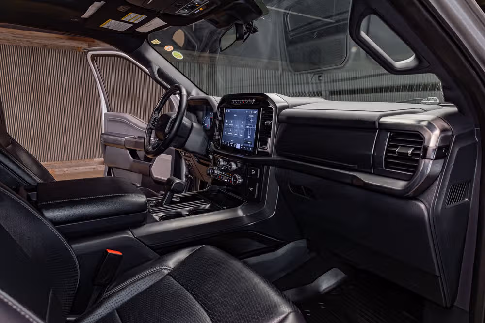 2024 Ford F-150 Lariat SuperCrew Image 18