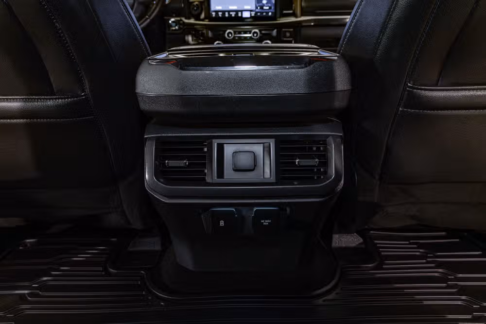 2024 Ford F-150 Lariat SuperCrew Image 27
