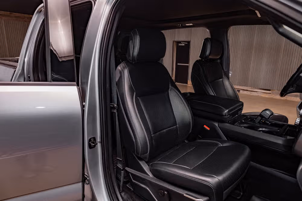 2024 Ford F-150 Lariat SuperCrew Image 31
