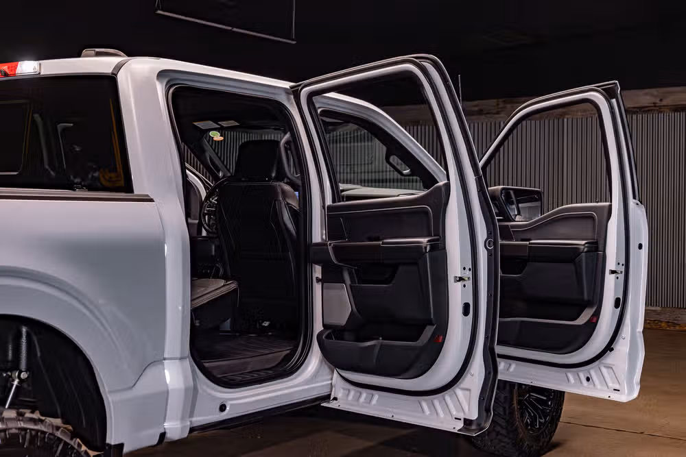 2021 Ford F-150 XLT SuperCrew Image 34