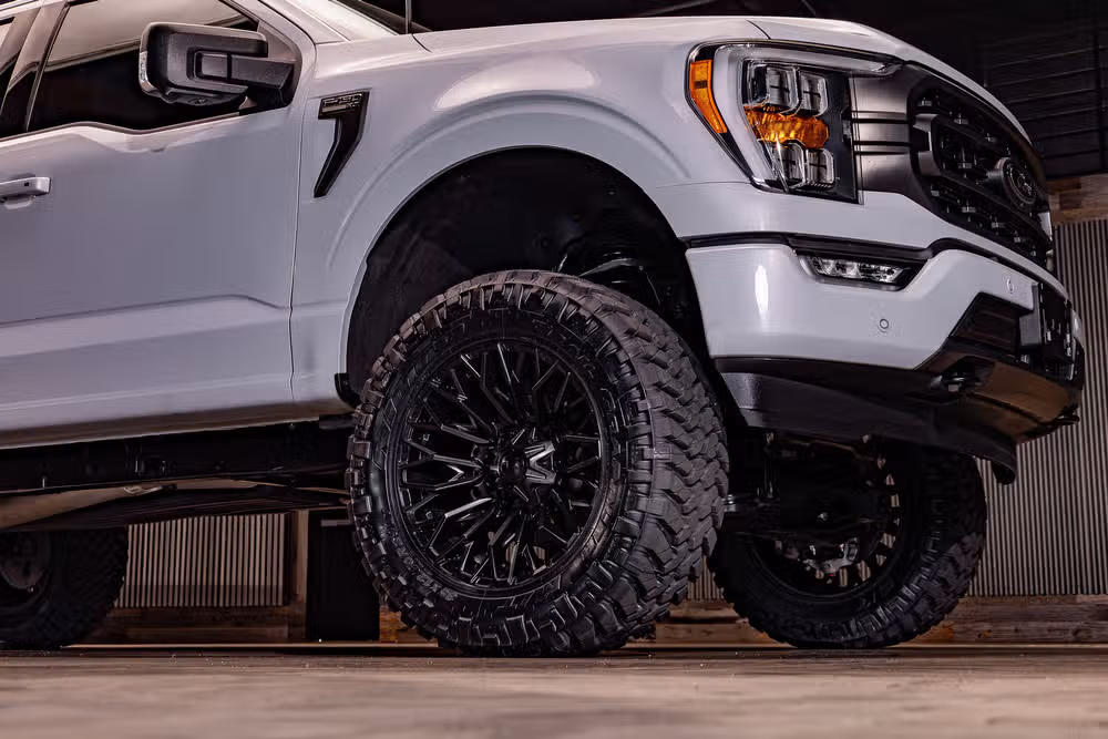 2021 Ford F-150 XLT SuperCrew Image 16