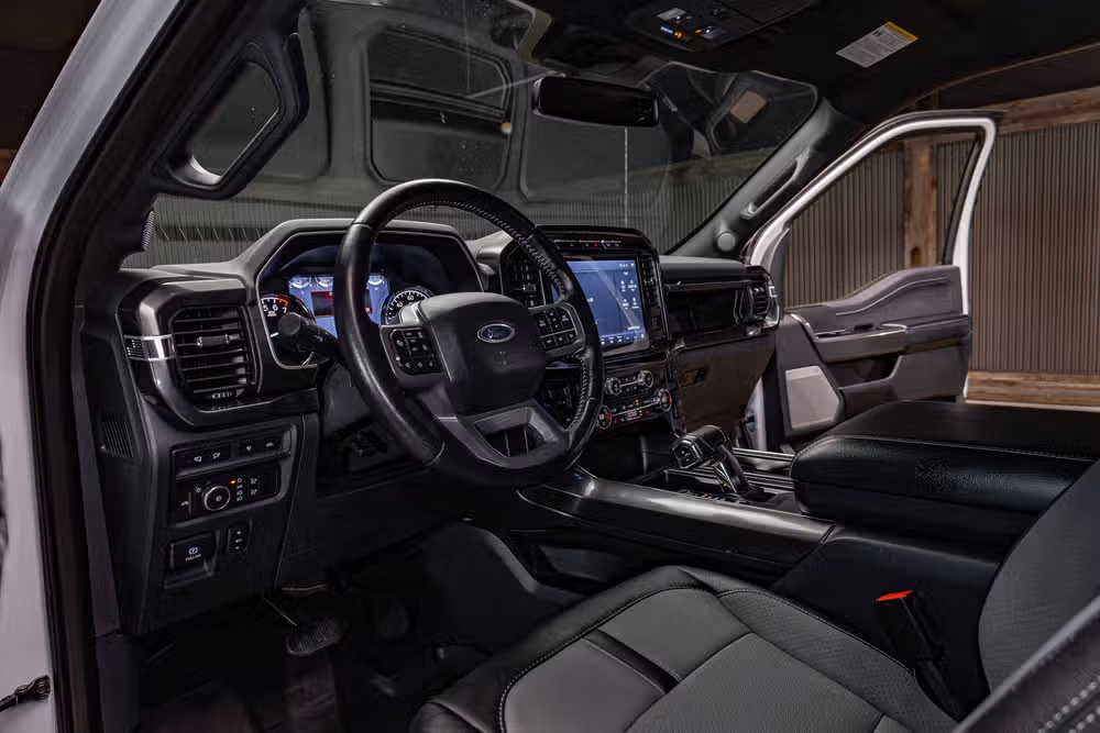 2021 Ford F-150 XLT SuperCrew Image 17