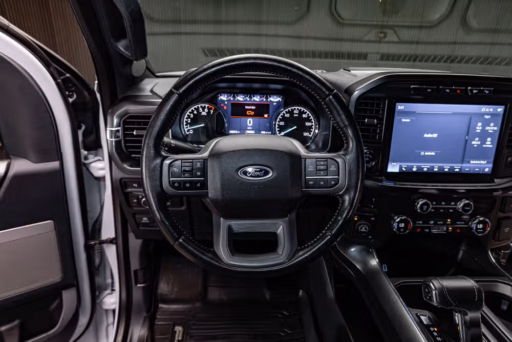 2021 Ford F-150 XLT SuperCrew Image 18