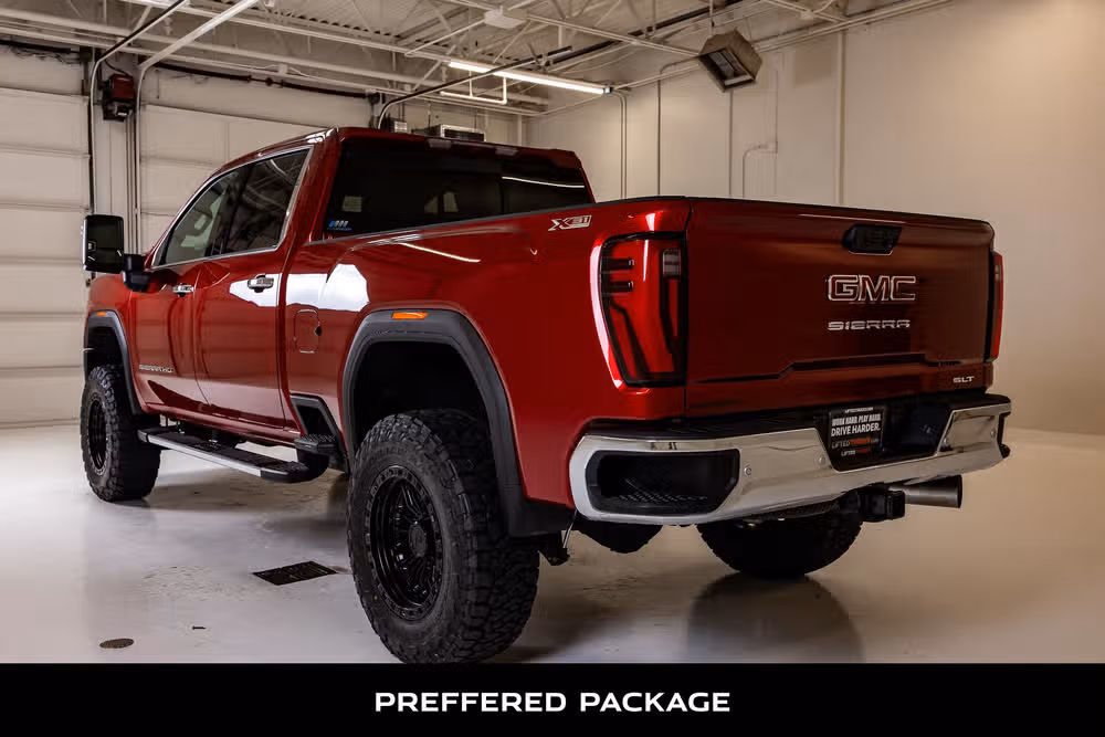 2026 GMC Sierra 2500HD SLT Crew Cab Image 7