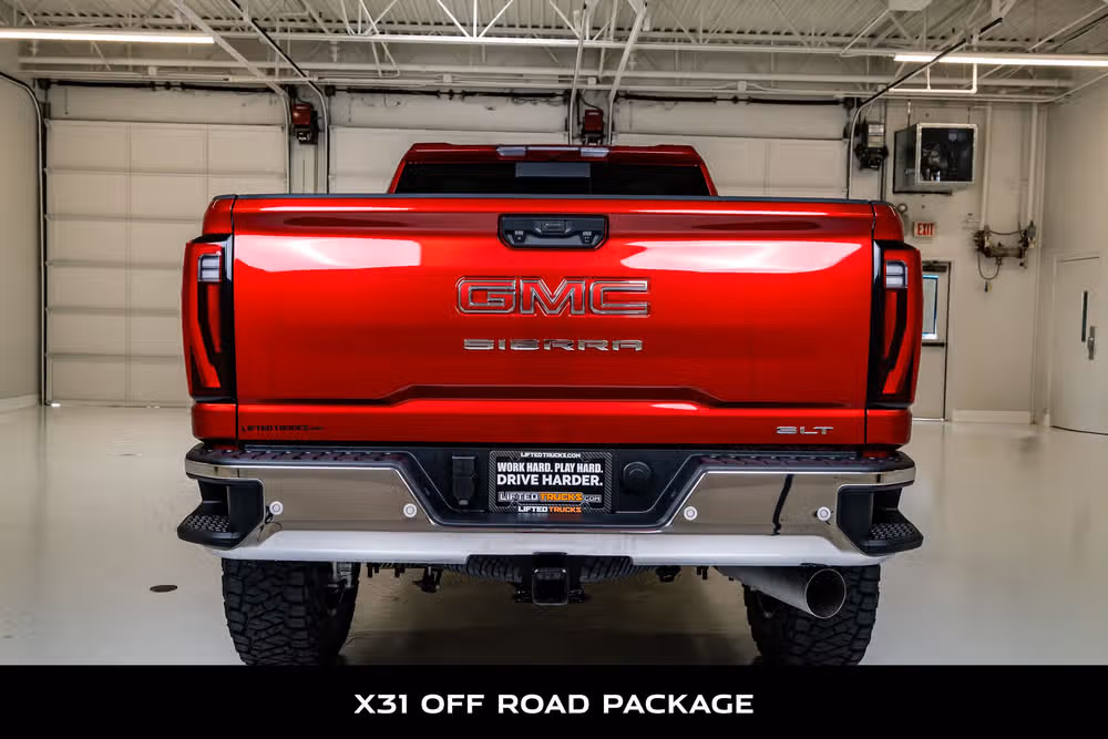 2026 GMC Sierra 2500HD SLT Crew Cab Image 8