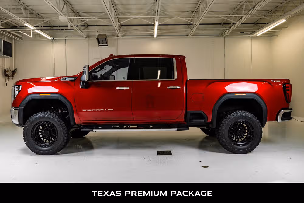 2026 GMC Sierra 2500HD SLT Crew Cab Image 6