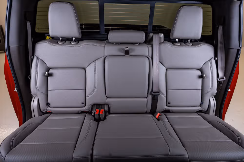 2026 GMC Sierra 2500HD SLT Crew Cab Image 35