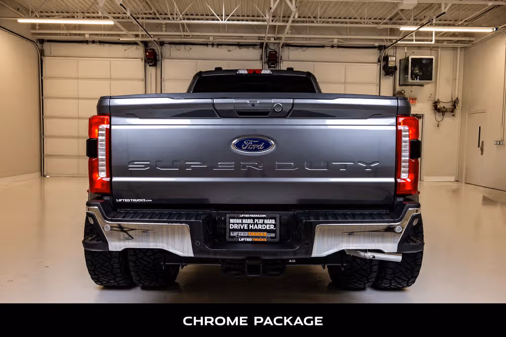 2026 Ford F-350 Super Duty Lariat Crew Cab Image 8