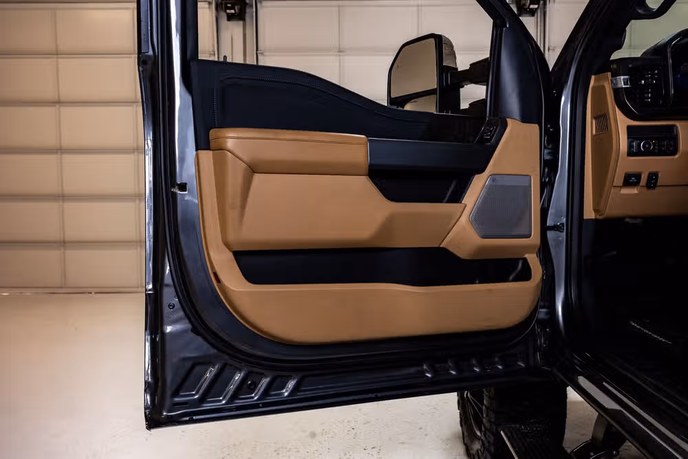 2026 Ford F-350 Super Duty Lariat Crew Cab Image 37
