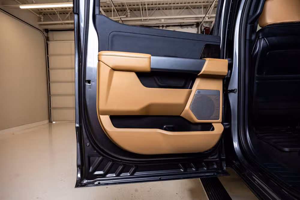 2026 Ford F-350 Super Duty Lariat Crew Cab Image 39