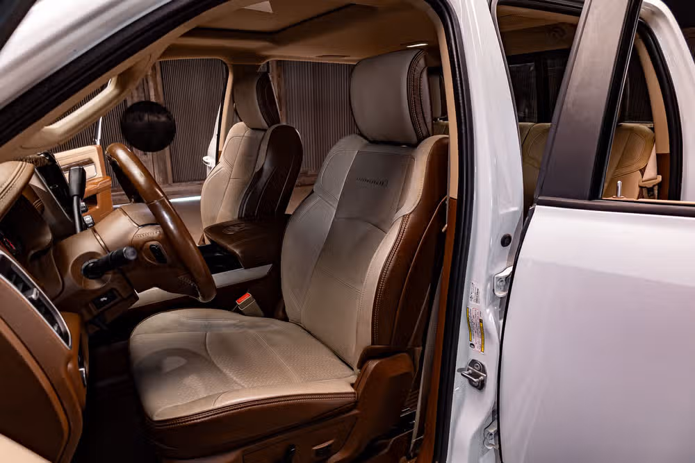 2020 Ram 3500 Laramie Crew Cab Image 21