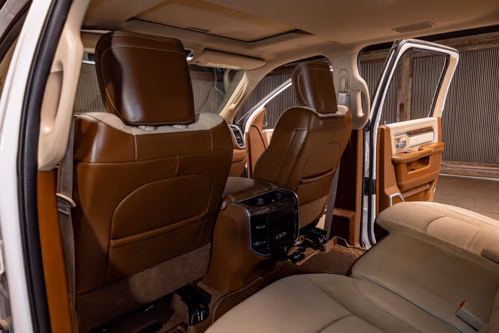 2020 Ram 3500 Laramie Crew Cab Image 23