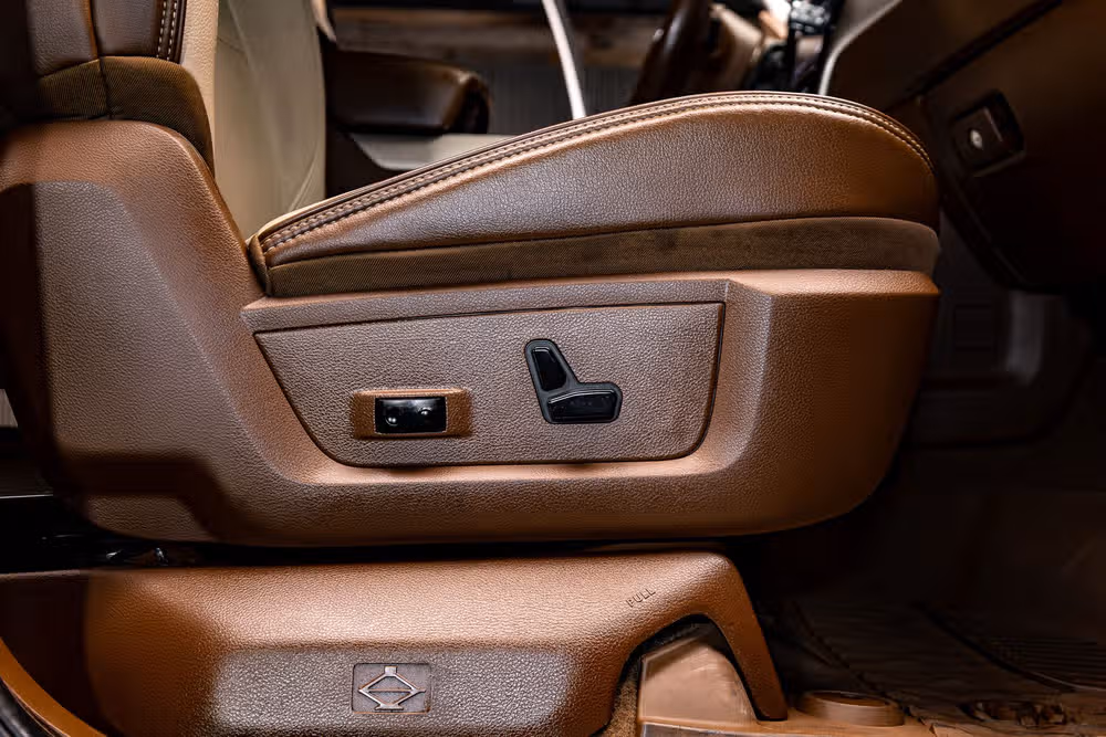 2020 Ram 3500 Laramie Crew Cab Image 27