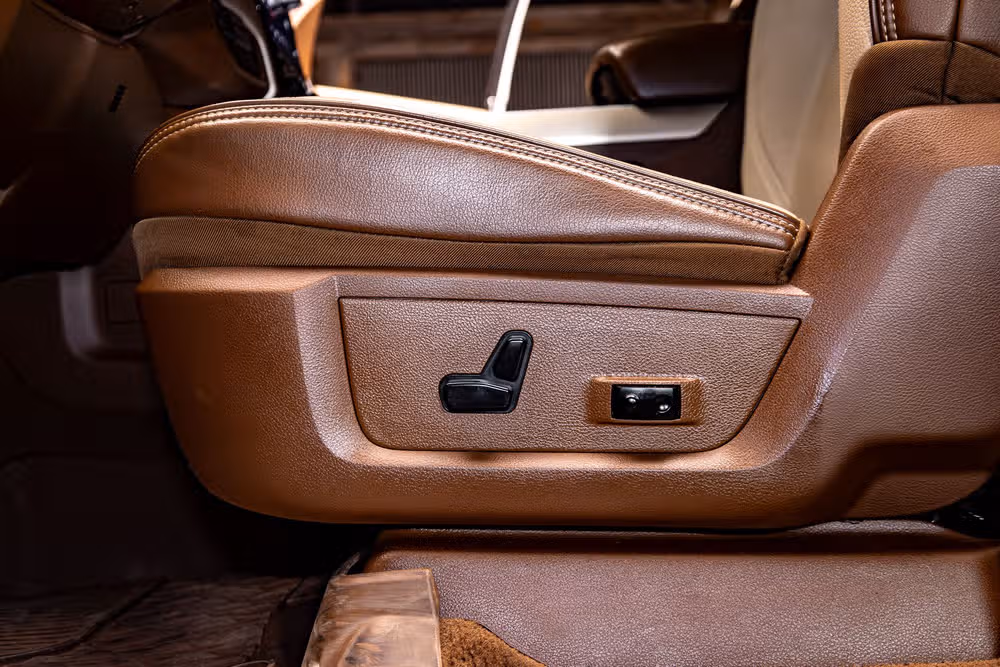 2020 Ram 3500 Laramie Crew Cab Image 22