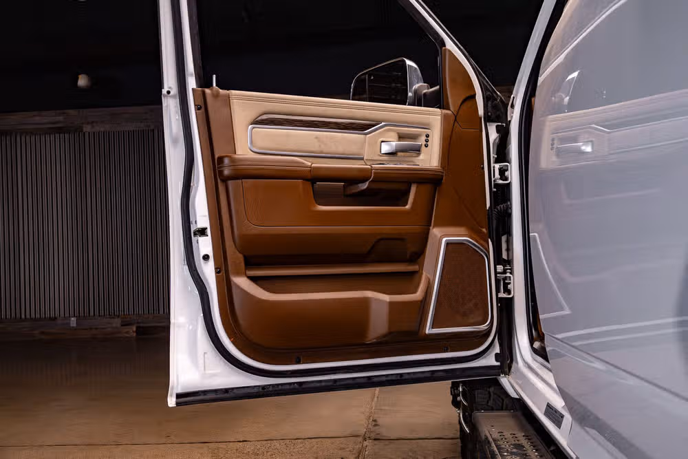 2020 Ram 3500 Laramie Crew Cab Image 30