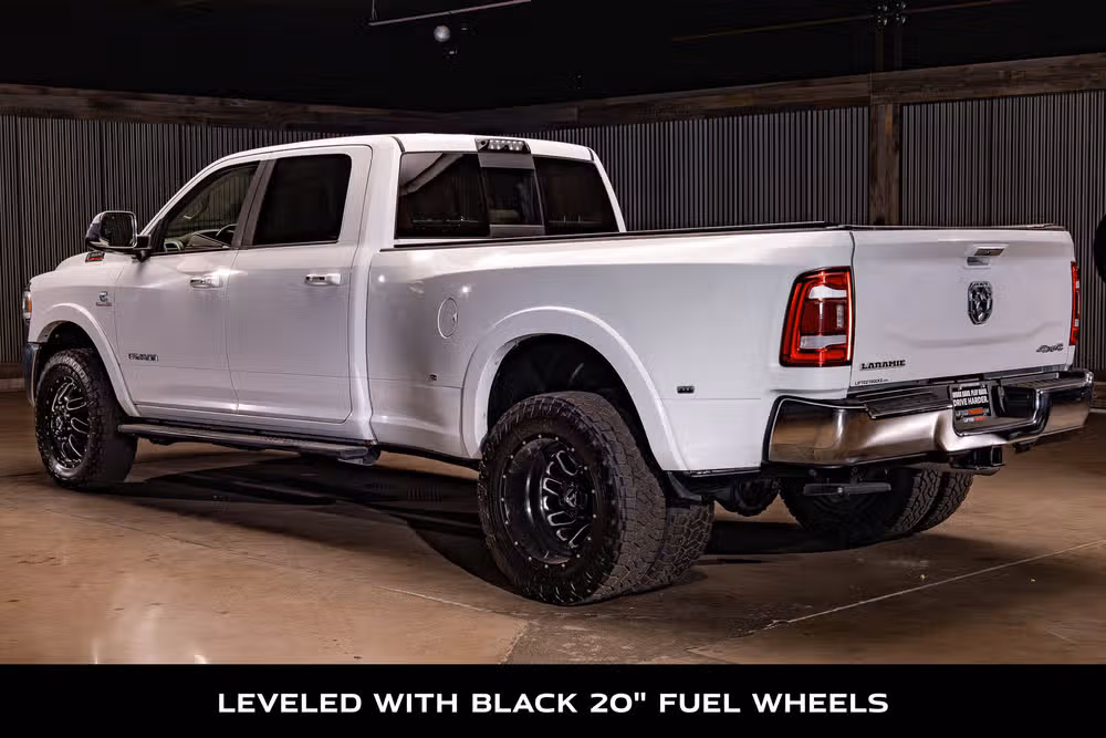 2020 Ram 3500 Laramie Crew Cab Image 6