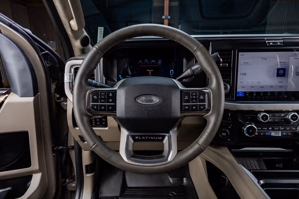 2026 Ford F-450 Super Duty Platinum Plus Crew Cab Image 19
