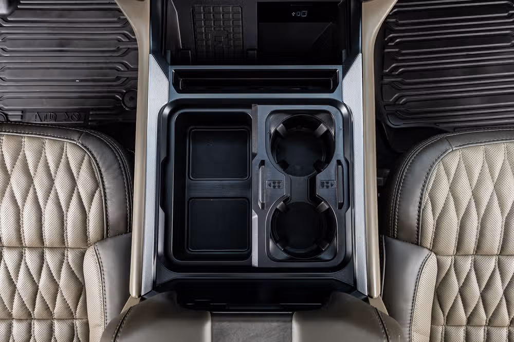 2026 Ford F-450 Super Duty Platinum Plus Crew Cab Image 28