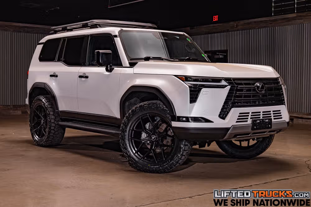 2024 Lexus GX 550 Overtrail+ Image 1