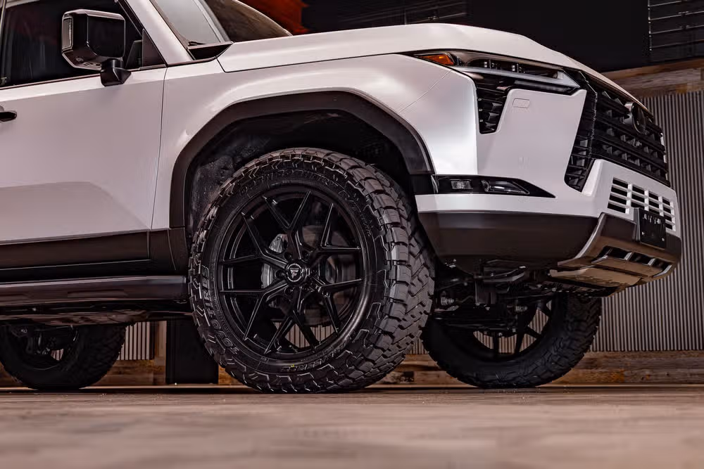 2024 Lexus GX 550 Overtrail+ Image 12