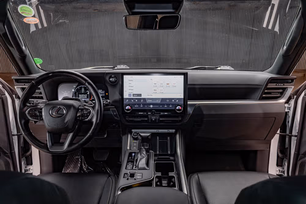 2024 Lexus GX 550 Overtrail+ Image 16