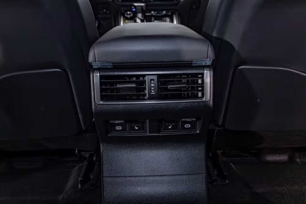 2024 Lexus GX 550 Overtrail+ Image 24