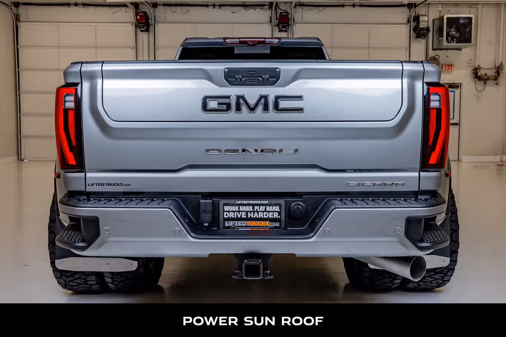2024 GMC Sierra 3500HD Denali Ultimate Crew Cab Image 8