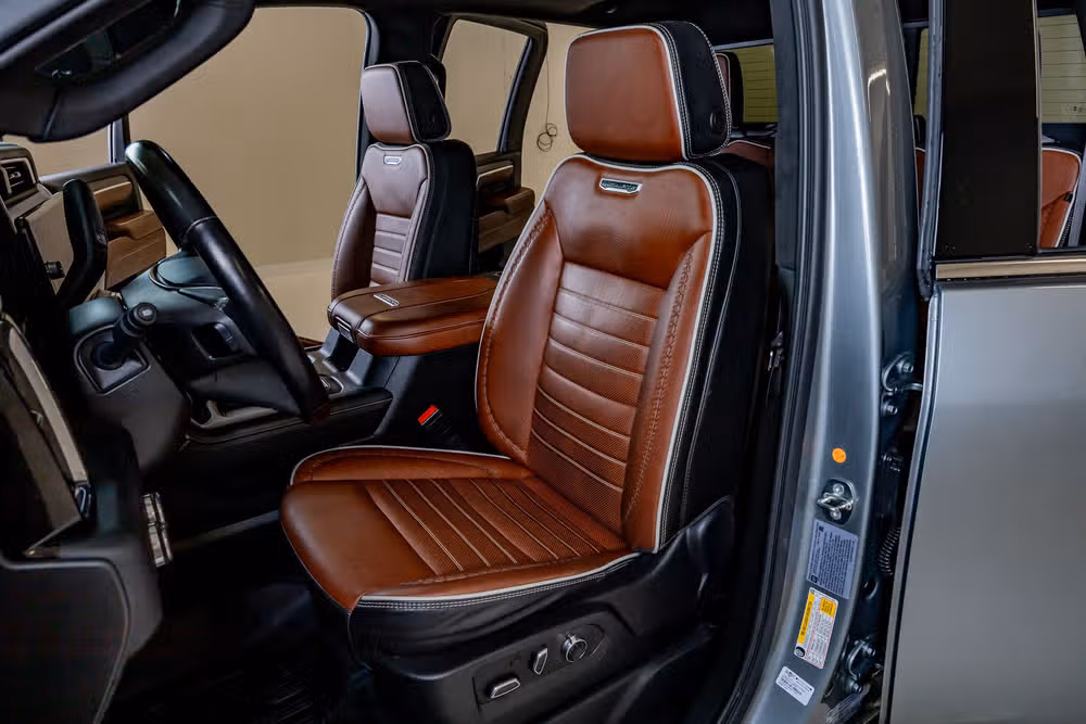 2024 GMC Sierra 3500HD Denali Ultimate Crew Cab Image 30