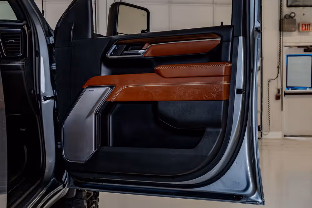2024 GMC Sierra 3500HD Denali Ultimate Crew Cab Image 38