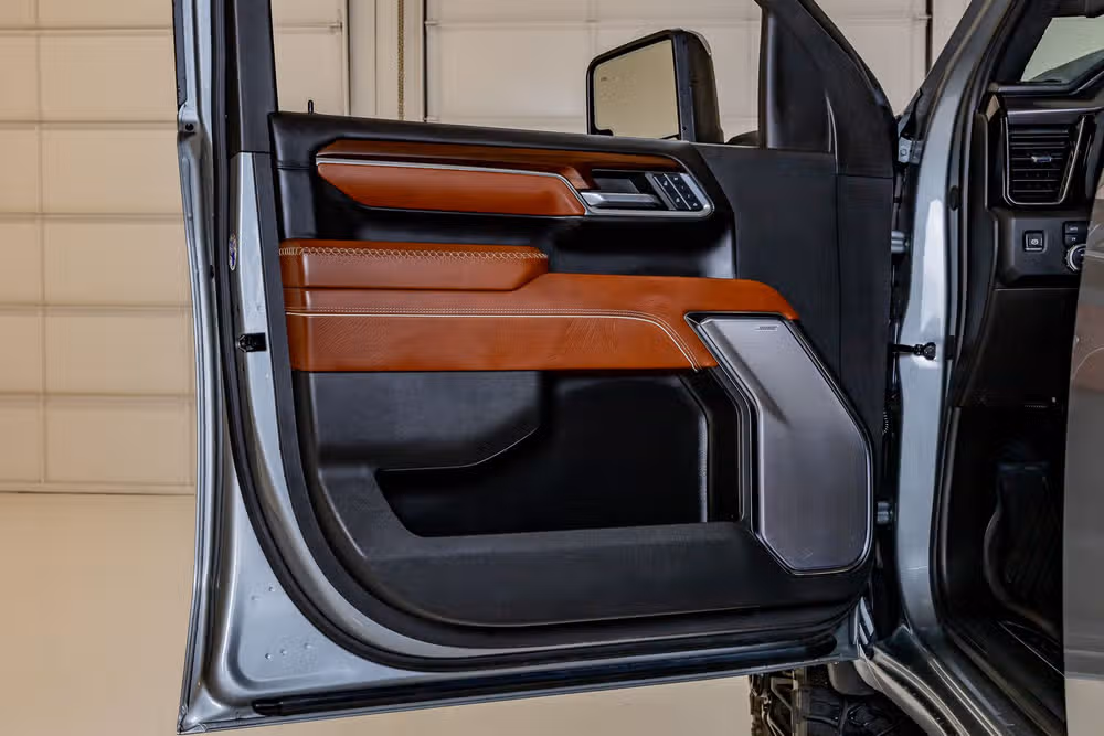 2024 GMC Sierra 3500HD Denali Ultimate Crew Cab Image 37
