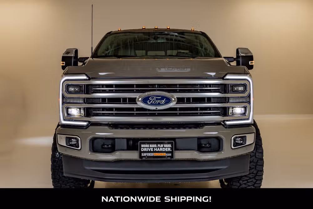 2026 Ford F-250 Super Duty Platinum Plus Crew Cab Image 4