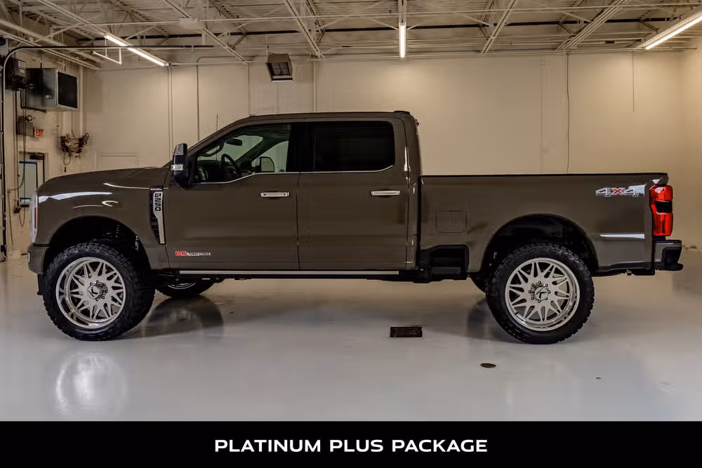 2026 Ford F-250 Super Duty Platinum Plus Crew Cab Image 6