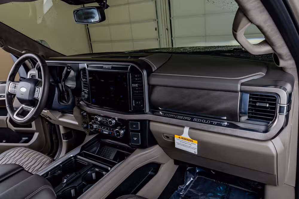 2026 Ford F-250 Super Duty Platinum Plus Crew Cab Image 18