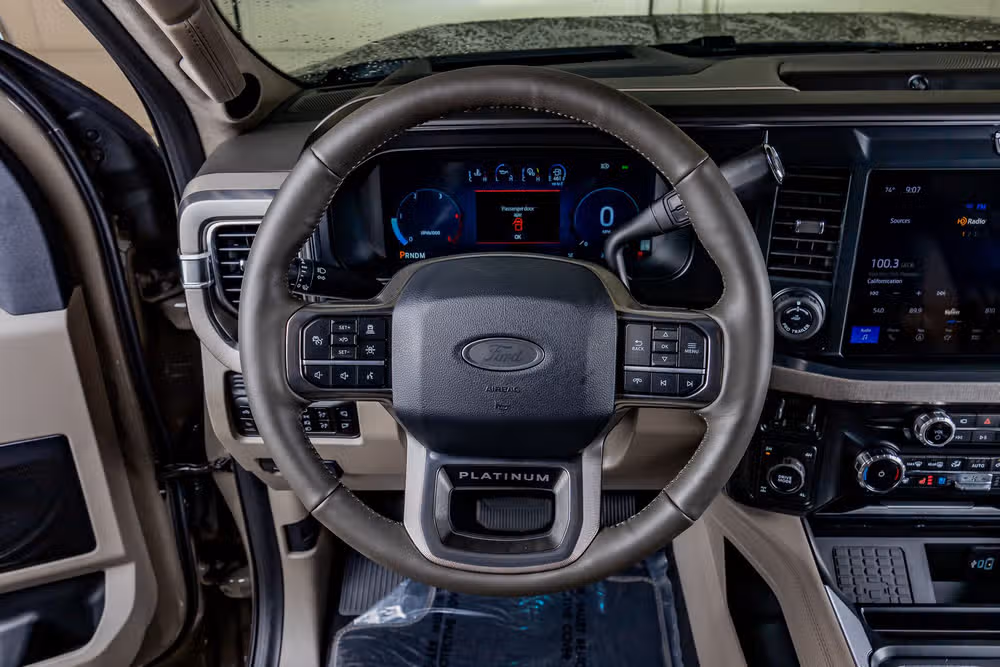 2026 Ford F-250 Super Duty Platinum Plus Crew Cab Image 19