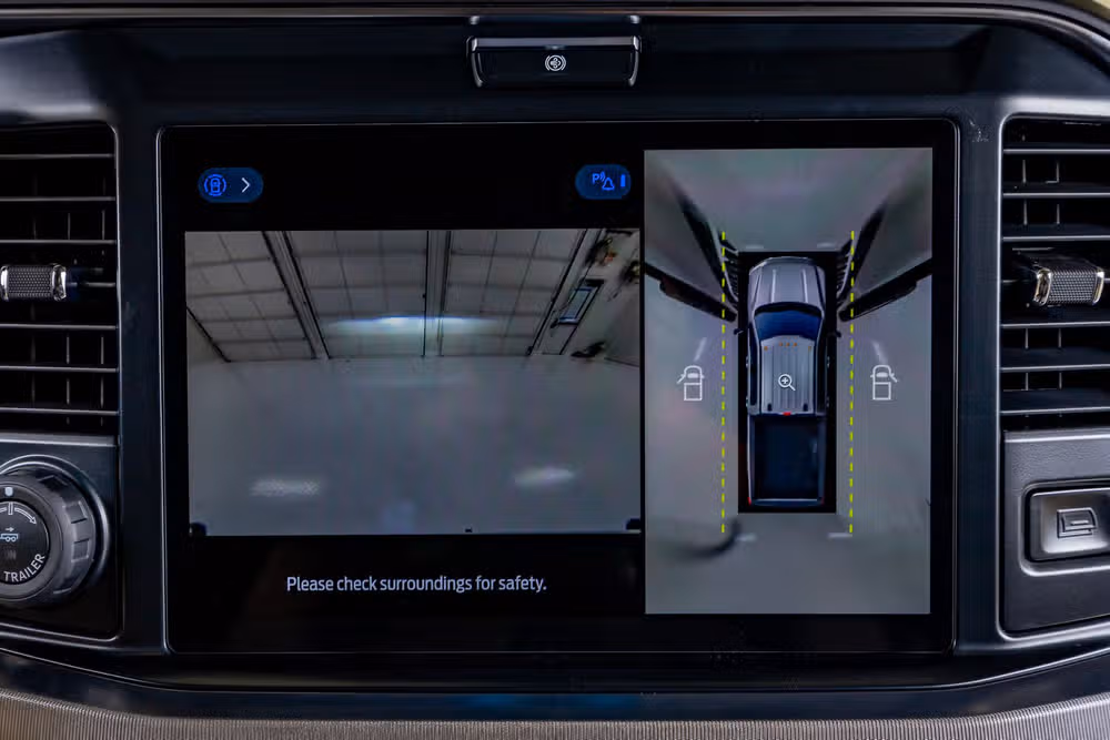 2026 Ford F-250 Super Duty Platinum Plus Crew Cab Image 26