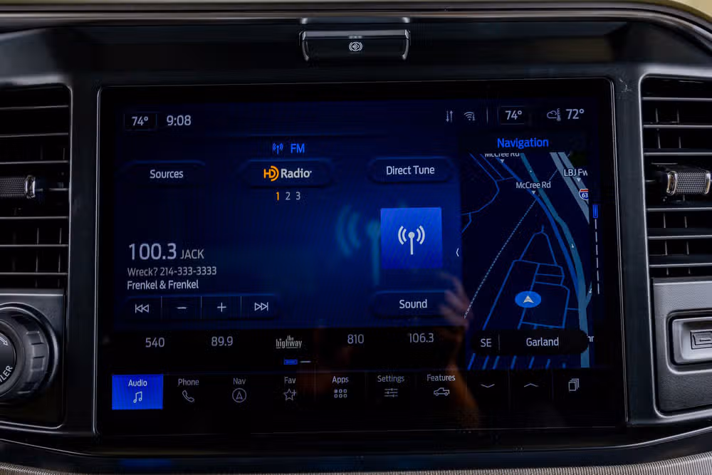 2026 Ford F-250 Super Duty Platinum Plus Crew Cab Image 25