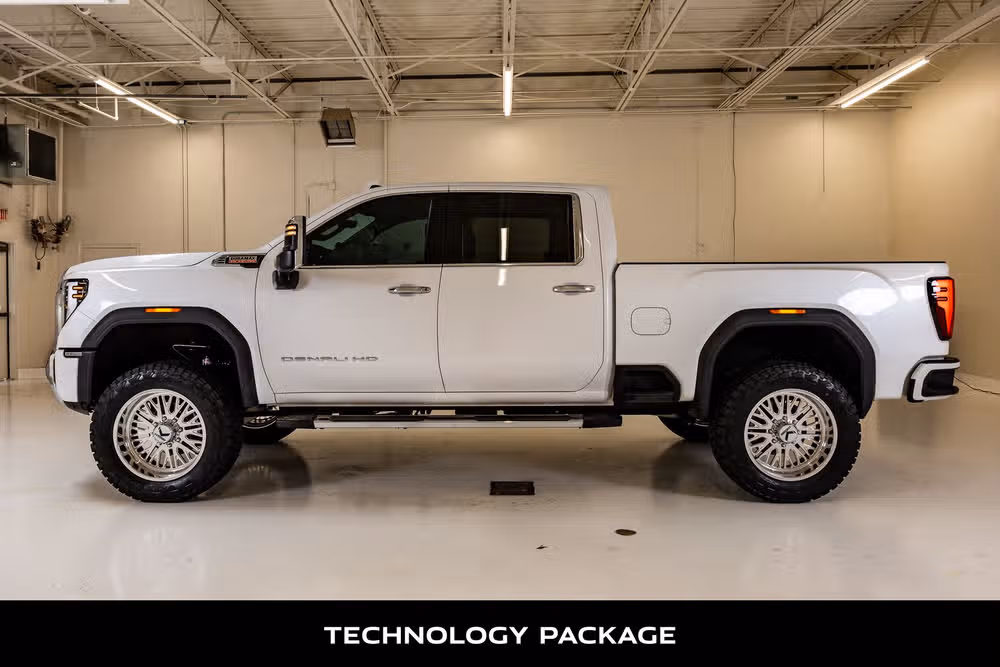 2024 GMC Sierra 2500HD Denali Crew Cab Image 6