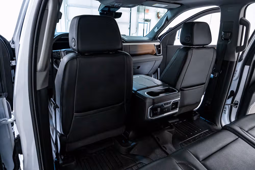 2024 GMC Sierra 2500HD Denali Crew Cab Image 35