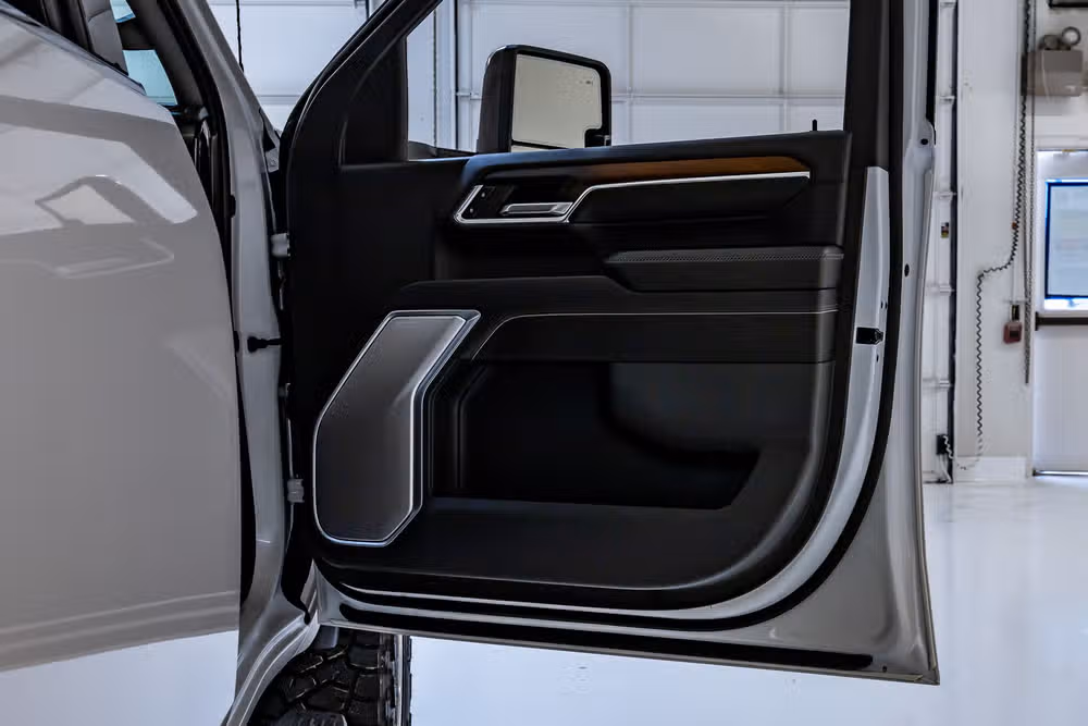 2024 GMC Sierra 2500HD Denali Crew Cab Image 38