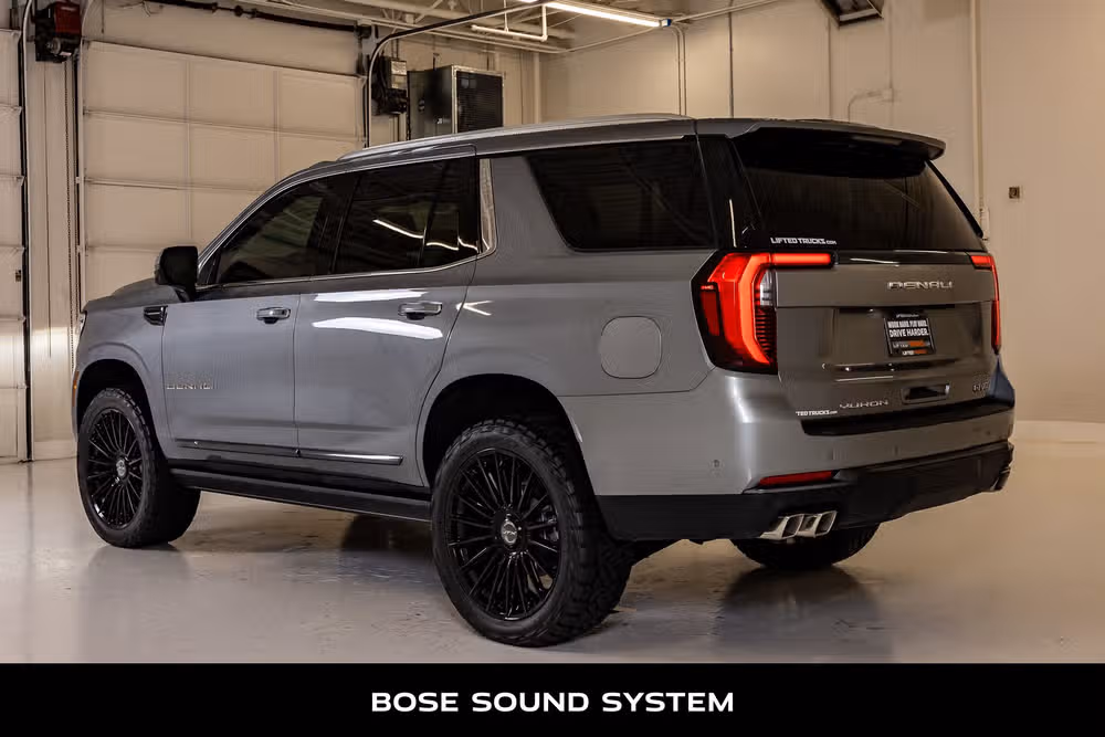 2026 GMC Yukon Denali Ultimate Image 7