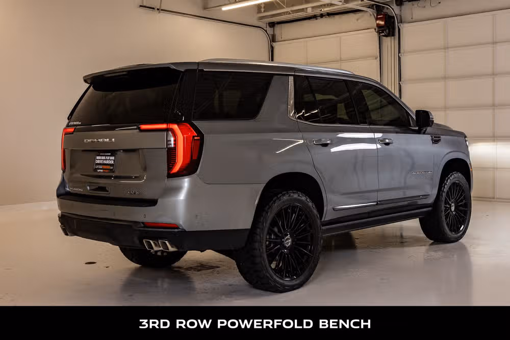 2026 GMC Yukon Denali Ultimate Image 10