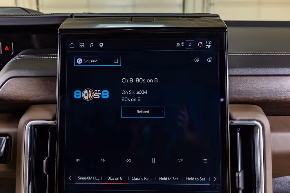 2026 GMC Yukon Denali Ultimate Image 25