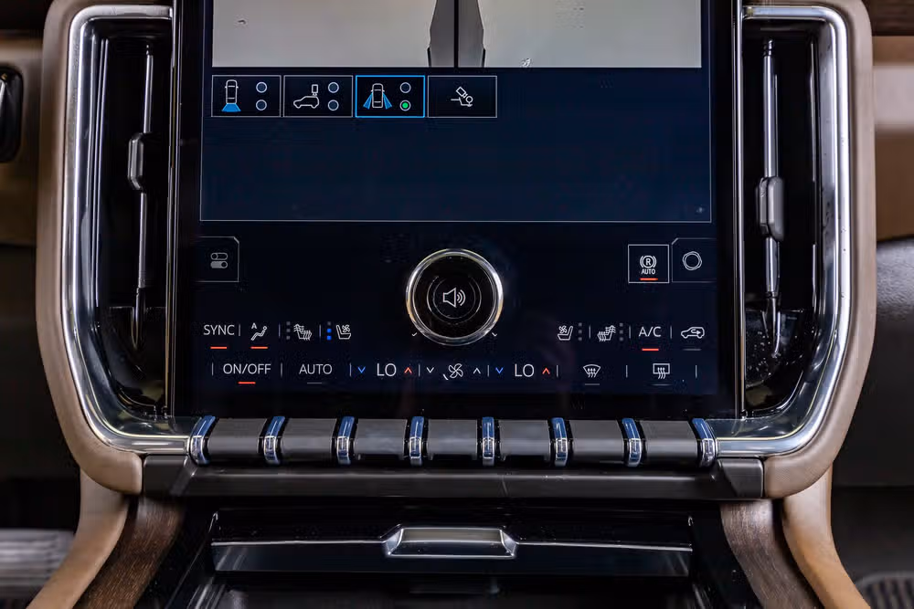 2026 GMC Yukon Denali Ultimate Image 27