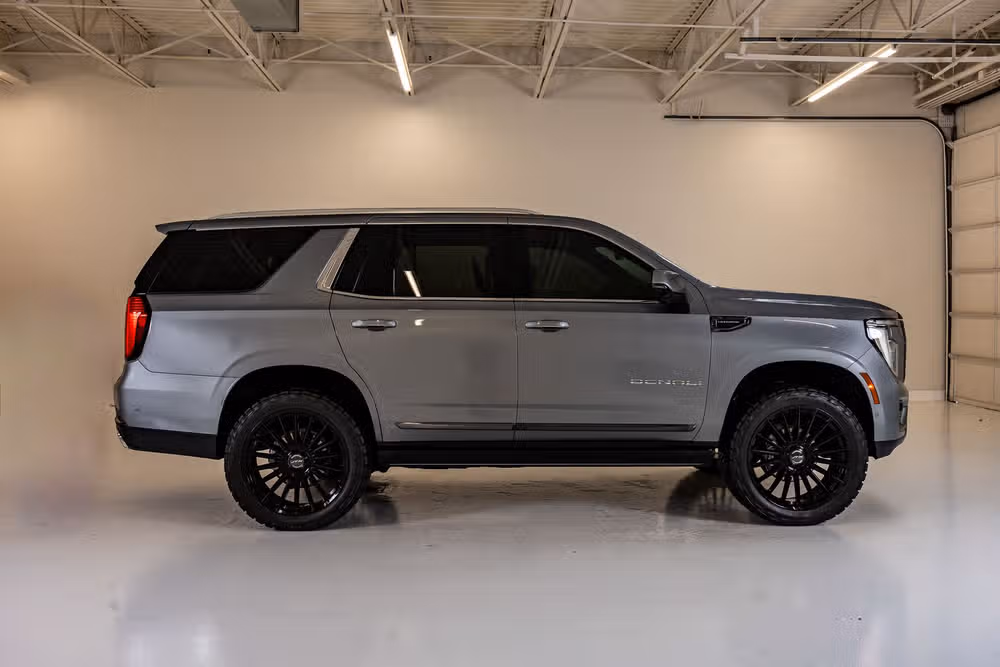2026 GMC Yukon Denali Ultimate Image 11