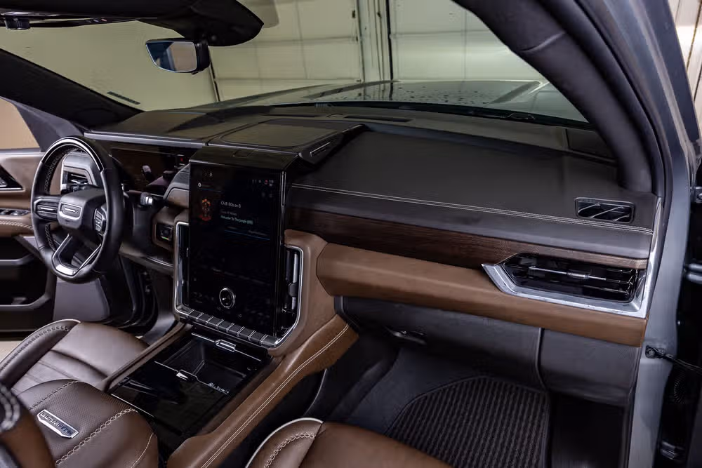 2026 GMC Yukon Denali Ultimate Image 18