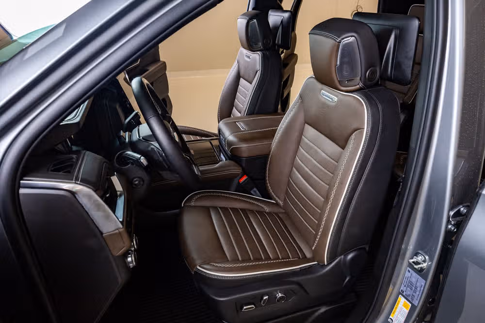 2026 GMC Yukon Denali Ultimate Image 30