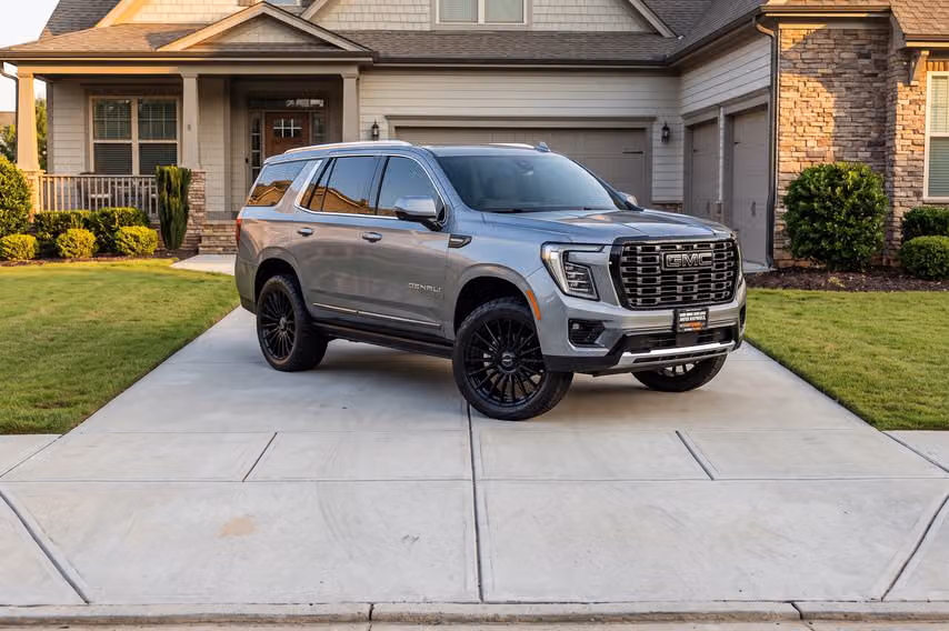 2026 GMC Yukon Denali Ultimate Image 44
