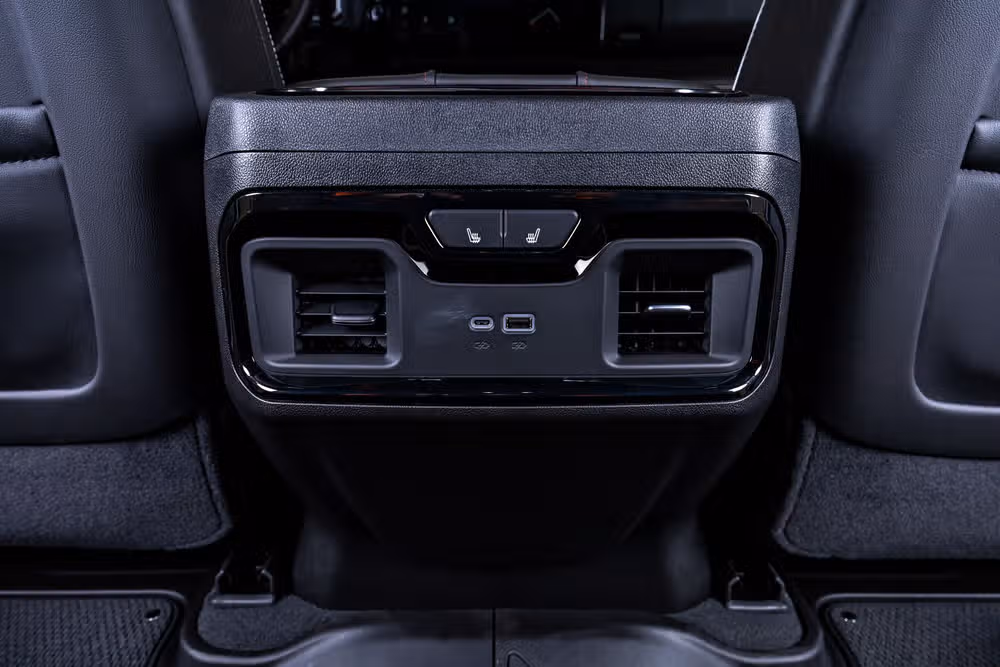 2026 GMC Sierra 2500HD AT4X Crew Cab Image 34