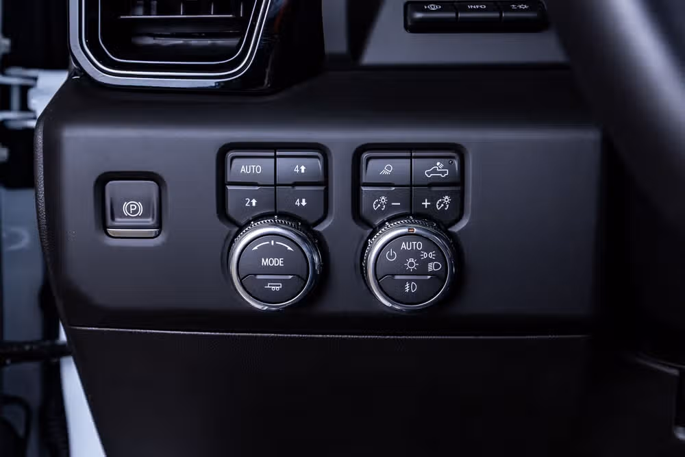 2026 GMC Sierra 2500HD AT4X Crew Cab Image 22
