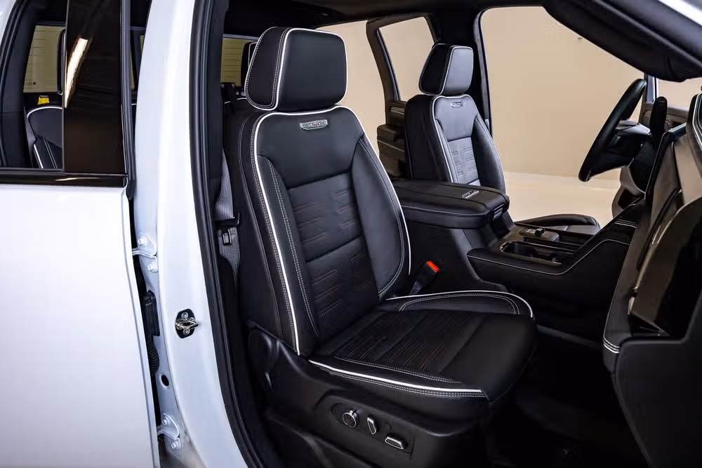 2026 GMC Sierra 2500HD AT4X Crew Cab Image 32